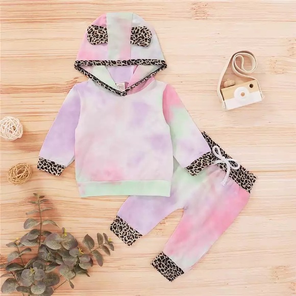 Tie Dye Baby Girl Hoodie Set - Picture 2 of 6
